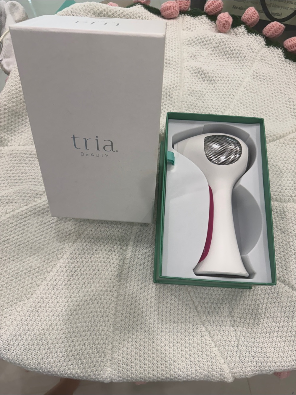 Beauty Hair Removal Laser – White and Pink